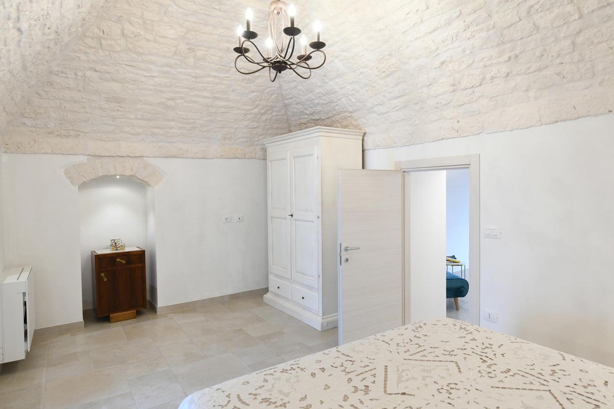 La Scala Del Borgo Apartment ชิสแตร์นีโน ภายนอก รูปภาพ
